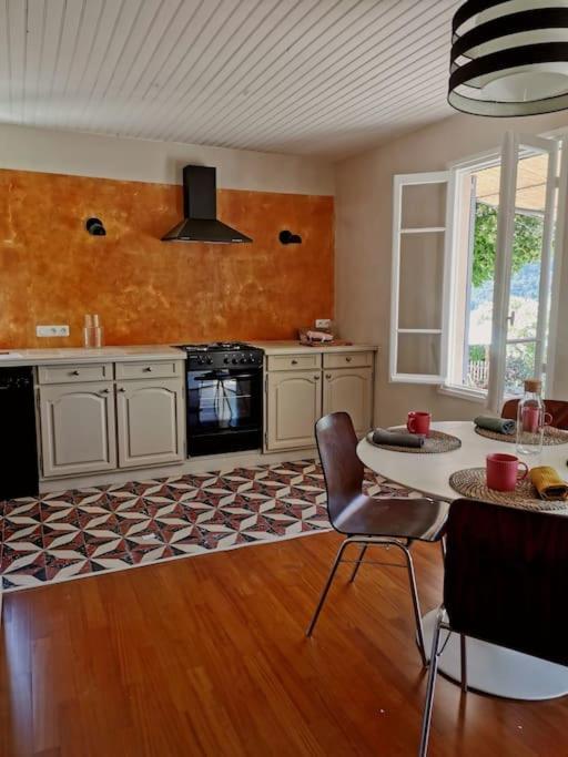 Maison A La Campagne Avec Spa Et Piscine Tourrettes-sur-Loup Kültér fotó