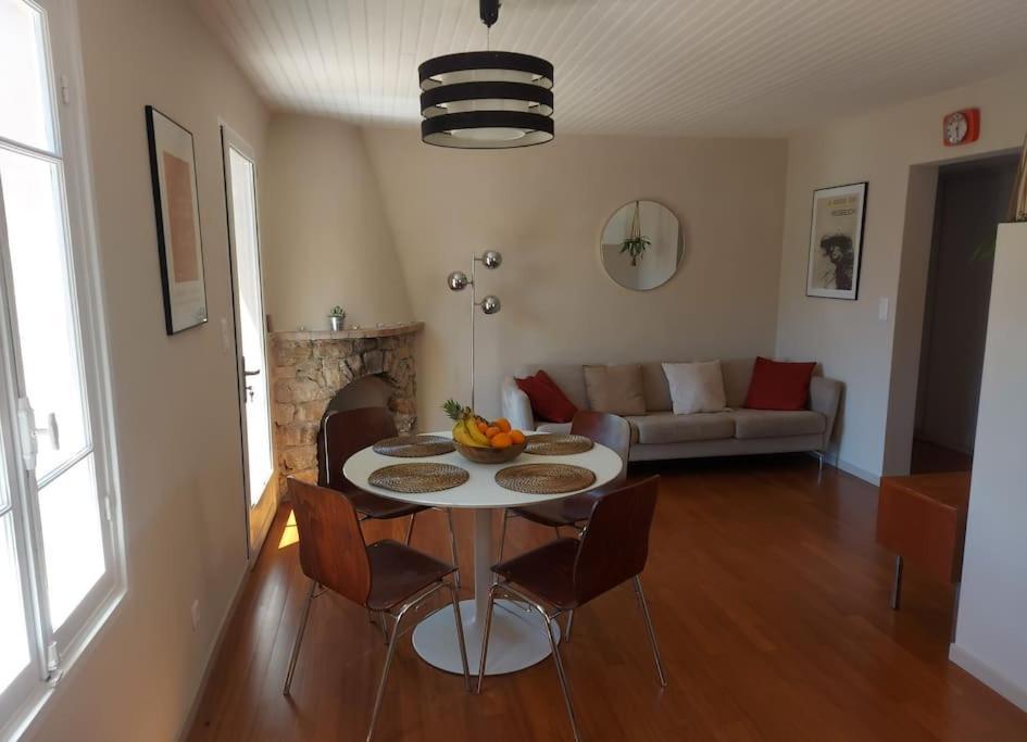 Maison A La Campagne Avec Spa Et Piscine Tourrettes-sur-Loup Kültér fotó